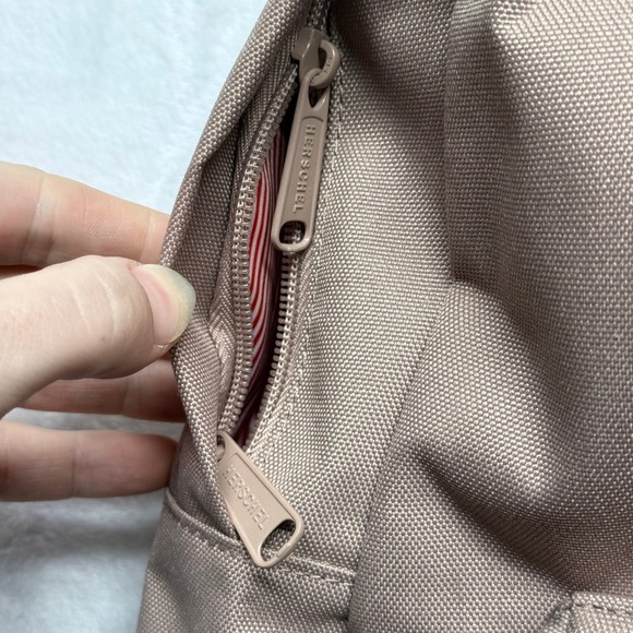 Herschel Supply Co Backpack Dusty Mauve Pink Classic Style Everyday Carry - Picture 3 of 7